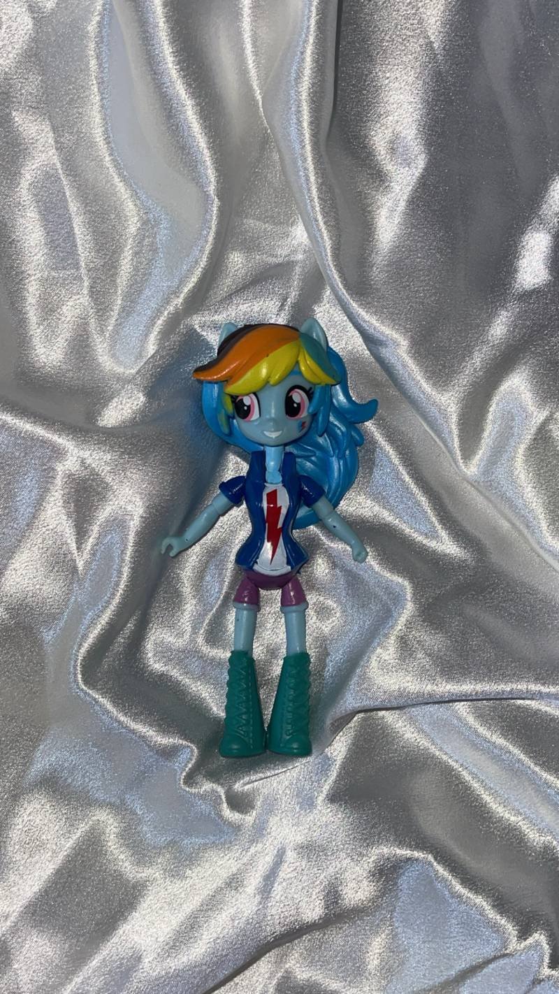 مجسم رينبوداش